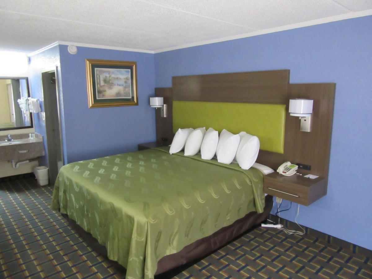 King Room - Non-Smoking