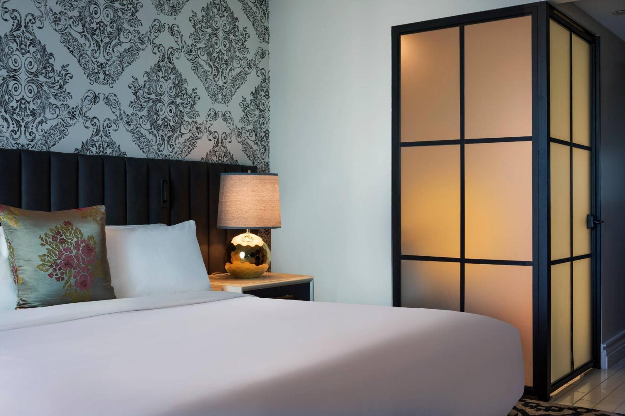 Premium Guest room 2 Queen,1643142932:JPEG