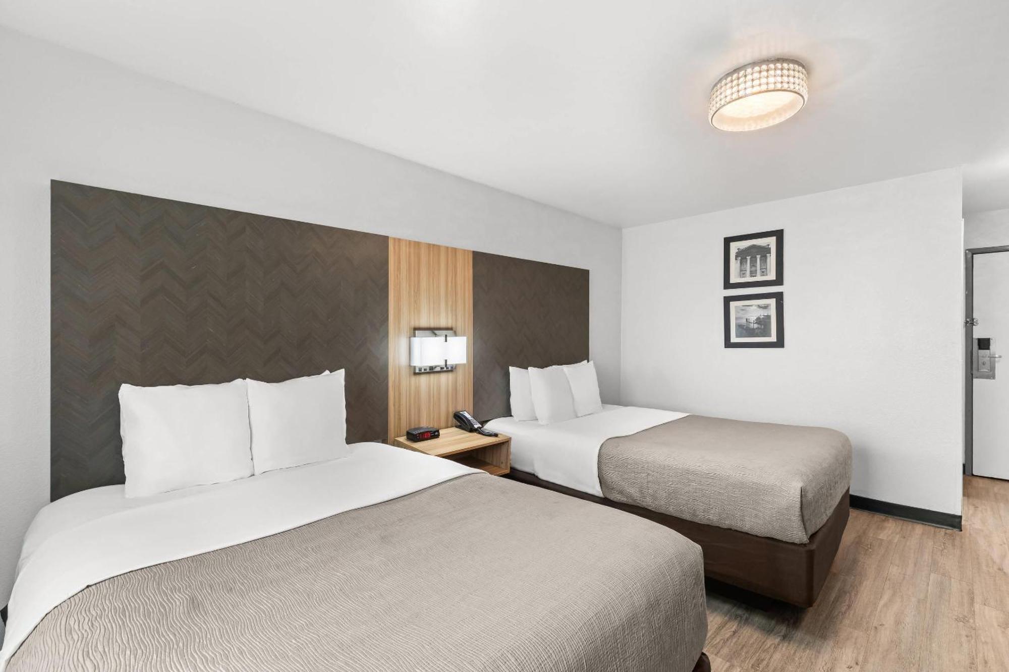 Double Room with Two Double Beds - Non-Smoking