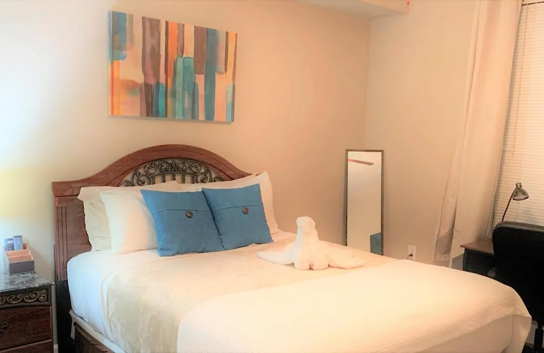 Midtown Quarters- Spacious 2Bd 2Ba, Private Balcony -S55-1