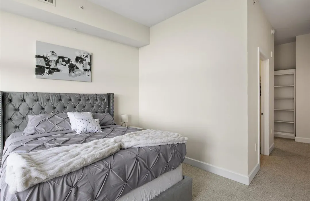 Luxury Living In Buckhead-1