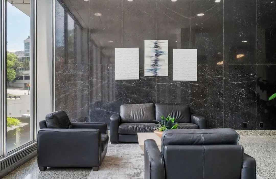 Atlanta Downtown! High Rise! Onsite Parking! Lm1402-1