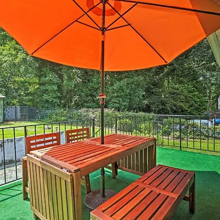 Urban Oasis With Game Room, 6 Miles To Downtown Atl-2