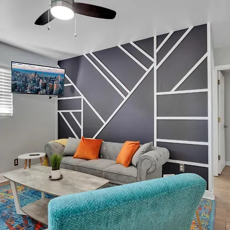 Cool And Comfy Apartment In Mechanicsville-2