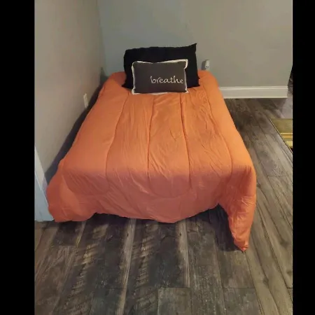 Spacious Atlanta 2Bedroom/ 2Full Baths Renovated-3