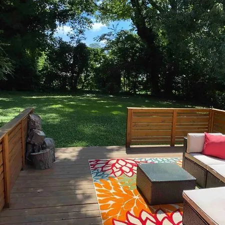 Stylish 3 Bedroom Home Just Mins From Atl Airport-2