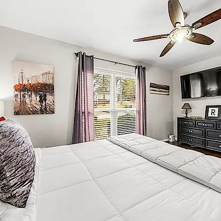 Goodkarma Rentals Refreshed Smyrna Home Near Battery Atl Half Mile To Interstate-2