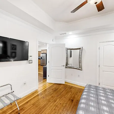 College Park Cottage-2