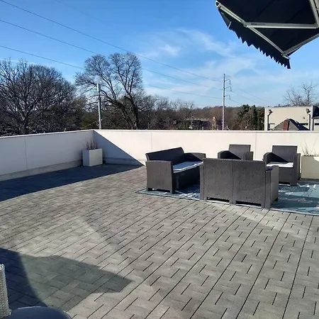 Intown, Modern, 3 Story Home With Huge Rooftop-3