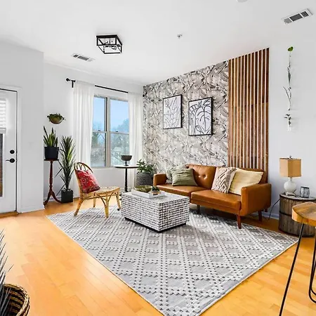 Entire Condo - Urban Safari In The Heart Of Atl-2