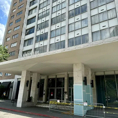 Downtown! Stunning City View Onsite Parking Lm1102-3