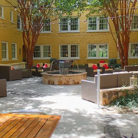Artmore Hotel-3