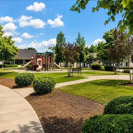 3Br Gem With Pool Table At Gated Community With Children'S Playground-3