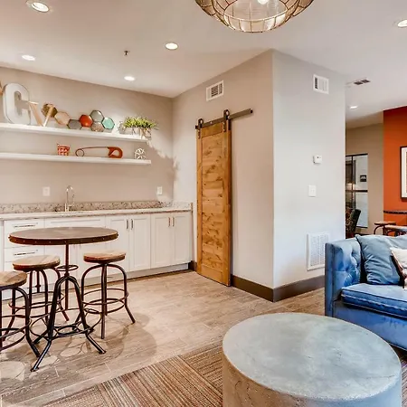 Downtown Atlanta Apartments By 1Sthomerent-2