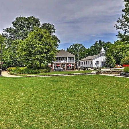 Cozy Atlanta Condo In Historic Cabbagetown!-2